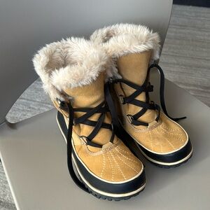Soren Snow Boots 👢❄️